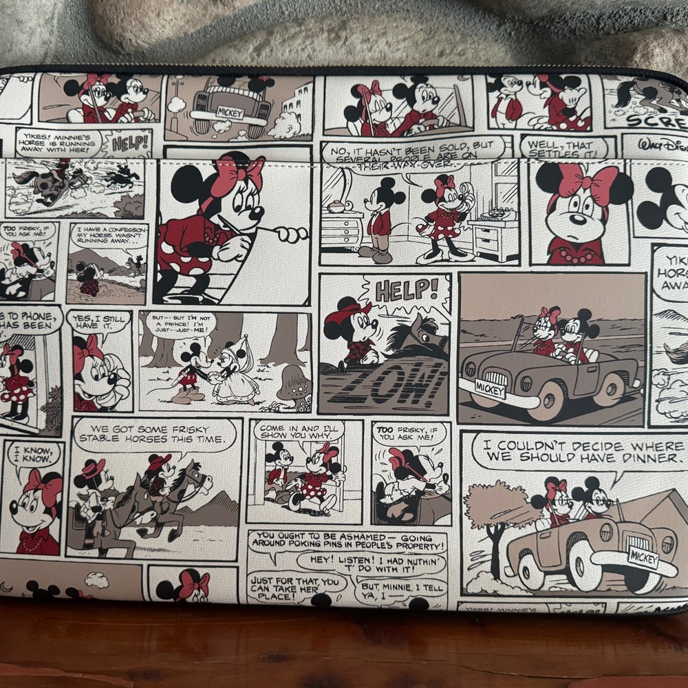 Kate Spade Minnie Laptop case